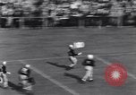 Standbild Fußballspiel New Haven Connecticut USA, 1931, aus Sekunde 57 historischem Filmmaterial Videoclip 65675040747
