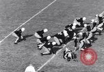 Standbild Fußballspiel New Haven Connecticut USA, 1931, aus Sekunde 62 historischem Filmmaterial Videoclip 65675040747