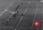 Image Football américain entre Harvard et Yale New Haven Connecticut USA, 1932, de la seconde 12 séquences d'archives historiques vidéo 65675040750