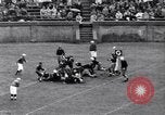 Image Football américain entre Harvard et Yale New Haven Connecticut USA, 1932, de la seconde 47 séquences d'archives historiques vidéo 65675040750