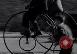 Image bicyclette New York City USA, 1932, de la seconde 16 séquences d'archives historiques vidéo 65675040752
