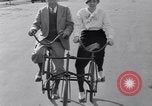 Image bicyclette New York City USA, 1932, de la seconde 33 séquences d'archives historiques vidéo 65675040752