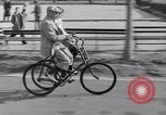 Image bicyclette New York City USA, 1932, de la seconde 36 séquences d'archives historiques vidéo 65675040752