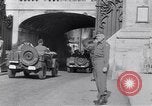 Immagine di Liberazione di Roma Italia, 1944, secondo 14 filmato di repertorio 65675040764