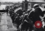 Standbild Invasion Italiens in Zweiter Weltkrieg Salerno Italien, 1943, aus Sekunde 21 historischem Filmmaterial Videoclip 65675040777