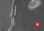 Standbild Bombardierung von Japanischen an Lae Neuguinea Lae Papua Neu Guinea, 1943, aus Sekunde 52 historischem Filmmaterial Videoclip 65675040778