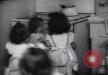 Standbild Badgett Vierlinge Galveston Texas USA, 1944, aus Sekunde 19 historischem Filmmaterial Videoclip 65675040782