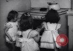 Standbild Badgett Vierlinge Galveston Texas USA, 1944, aus Sekunde 22 historischem Filmmaterial Videoclip 65675040782