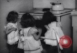 Standbild Badgett Vierlinge Galveston Texas USA, 1944, aus Sekunde 25 historischem Filmmaterial Videoclip 65675040782