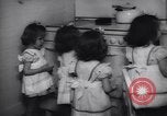 Standbild Badgett Vierlinge Galveston Texas USA, 1944, aus Sekunde 28 historischem Filmmaterial Videoclip 65675040782