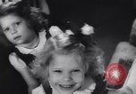 Standbild Badgett Vierlinge Galveston Texas USA, 1944, aus Sekunde 56 historischem Filmmaterial Videoclip 65675040782