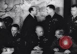Standbild Alliierte Generäle zu Invasion Zweiten Weltkrieg Plan London England Vereinigtes Königreich, 1944, aus Sekunde 12 historischem Filmmaterial Videoclip 65675040785
