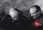 Standbild Alliierte Generäle zu Invasion Zweiten Weltkrieg Plan London England Vereinigtes Königreich, 1944, aus Sekunde 18 historischem Filmmaterial Videoclip 65675040785