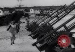 Standbild anti-aircraft guns United States USA, 1944, aus Sekunde 9 historischem Filmmaterial Videoclip 65675040792