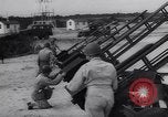 Standbild anti-aircraft guns United States USA, 1944, aus Sekunde 19 historischem Filmmaterial Videoclip 65675040792
