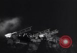 Standbild anti-aircraft guns United States USA, 1944, aus Sekunde 44 historischem Filmmaterial Videoclip 65675040792