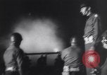 Standbild anti-aircraft guns United States USA, 1944, aus Sekunde 52 historischem Filmmaterial Videoclip 65675040792