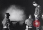 Standbild anti-aircraft guns United States USA, 1944, aus Sekunde 54 historischem Filmmaterial Videoclip 65675040792