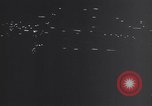 Standbild anti-aircraft guns United States USA, 1944, aus Sekunde 56 historischem Filmmaterial Videoclip 65675040792