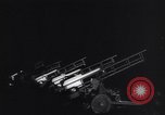 Standbild anti-aircraft guns United States USA, 1944, aus Sekunde 60 historischem Filmmaterial Videoclip 65675040792