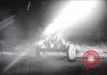Standbild anti-aircraft guns United States USA, 1944, aus Sekunde 61 historischem Filmmaterial Videoclip 65675040792