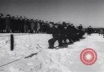 Standbild Winter Sport Nordatlantik, 1944, aus Sekunde 7 historischem Filmmaterial Videoclip 65675040793