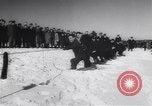 Standbild Winter Sport Nordatlantik, 1944, aus Sekunde 8 historischem Filmmaterial Videoclip 65675040793