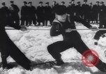 Standbild Winter Sport Nordatlantik, 1944, aus Sekunde 9 historischem Filmmaterial Videoclip 65675040793