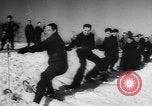 Standbild Winter Sport Nordatlantik, 1944, aus Sekunde 13 historischem Filmmaterial Videoclip 65675040793