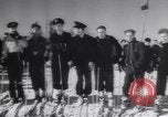 Standbild Winter Sport Nordatlantik, 1944, aus Sekunde 28 historischem Filmmaterial Videoclip 65675040793