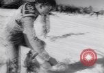 Standbild Winter Sport Nordatlantik, 1944, aus Sekunde 44 historischem Filmmaterial Videoclip 65675040793