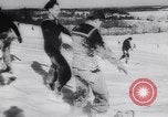 Standbild Winter Sport Nordatlantik, 1944, aus Sekunde 45 historischem Filmmaterial Videoclip 65675040793
