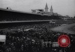 Standbild Kentucky Derby Louisville Kentucky USA, 1944, aus Sekunde 9 historischem Filmmaterial Videoclip 65675040801