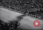 Standbild Kentucky Derby Louisville Kentucky USA, 1944, aus Sekunde 14 historischem Filmmaterial Videoclip 65675040801