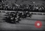 Standbild Kentucky Derby Louisville Kentucky USA, 1944, aus Sekunde 32 historischem Filmmaterial Videoclip 65675040801