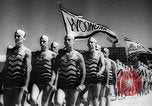 Standbild Surf Karneval Bondi Australien, 1944, aus Sekunde 13 historischem Filmmaterial Videoclip 65675040802