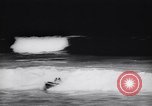 Standbild Surf Karneval Bondi Australien, 1944, aus Sekunde 30 historischem Filmmaterial Videoclip 65675040802