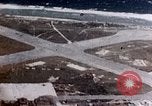 Standbild strafing Pacific Theater, 1943, aus Sekunde 5 historischem Filmmaterial Videoclip 65675040815