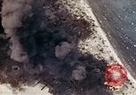 Standbild strafing Pacific Theater, 1943, aus Sekunde 10 historischem Filmmaterial Videoclip 65675040815