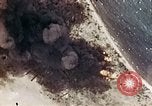 Standbild strafing Pacific Theater, 1943, aus Sekunde 11 historischem Filmmaterial Videoclip 65675040815