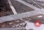 Standbild strafing Pacific Theater, 1943, aus Sekunde 27 historischem Filmmaterial Videoclip 65675040815
