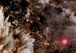 Standbild strafing Pacific Theater, 1943, aus Sekunde 36 historischem Filmmaterial Videoclip 65675040815