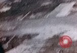 Standbild strafing Pacific Theater, 1943, aus Sekunde 49 historischem Filmmaterial Videoclip 65675040815