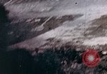 Standbild strafing Pacific Theater, 1943, aus Sekunde 50 historischem Filmmaterial Videoclip 65675040815