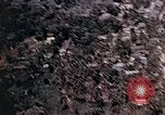 Standbild strafing Pacific Theater, 1943, aus Sekunde 59 historischem Filmmaterial Videoclip 65675040815