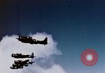 Standbild strafing Pacific Theater, 1943, aus Sekunde 28 historischem Filmmaterial Videoclip 65675040816