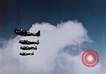 Standbild strafing Pacific Theater, 1943, aus Sekunde 30 historischem Filmmaterial Videoclip 65675040816