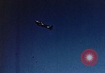 Standbild strafing Pacific Theater, 1943, aus Sekunde 43 historischem Filmmaterial Videoclip 65675040816