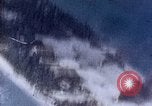 Standbild strafing Pacific Theater, 1943, aus Sekunde 62 historischem Filmmaterial Videoclip 65675040816