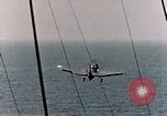 Standbild strafing Pacific Theater, 1943, aus Sekunde 12 historischem Filmmaterial Videoclip 65675040817